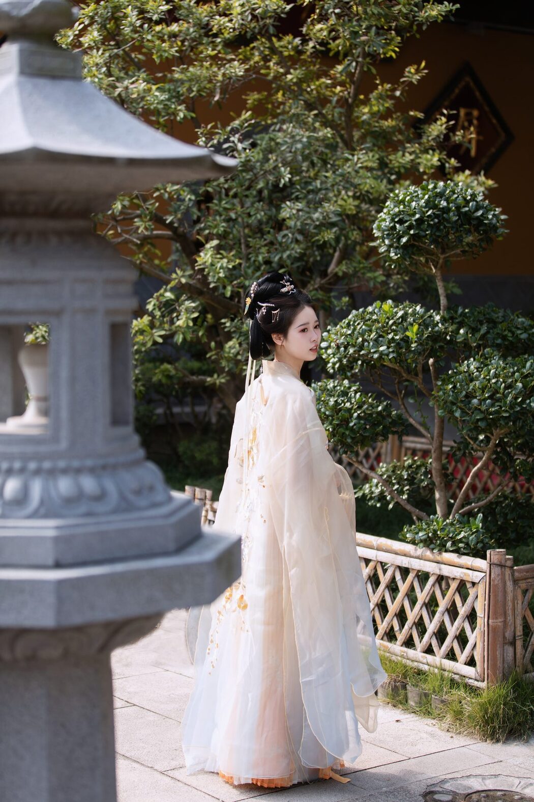 YiTuYu艺图语 Vol.6245 Woozi Pai Guo Jiang