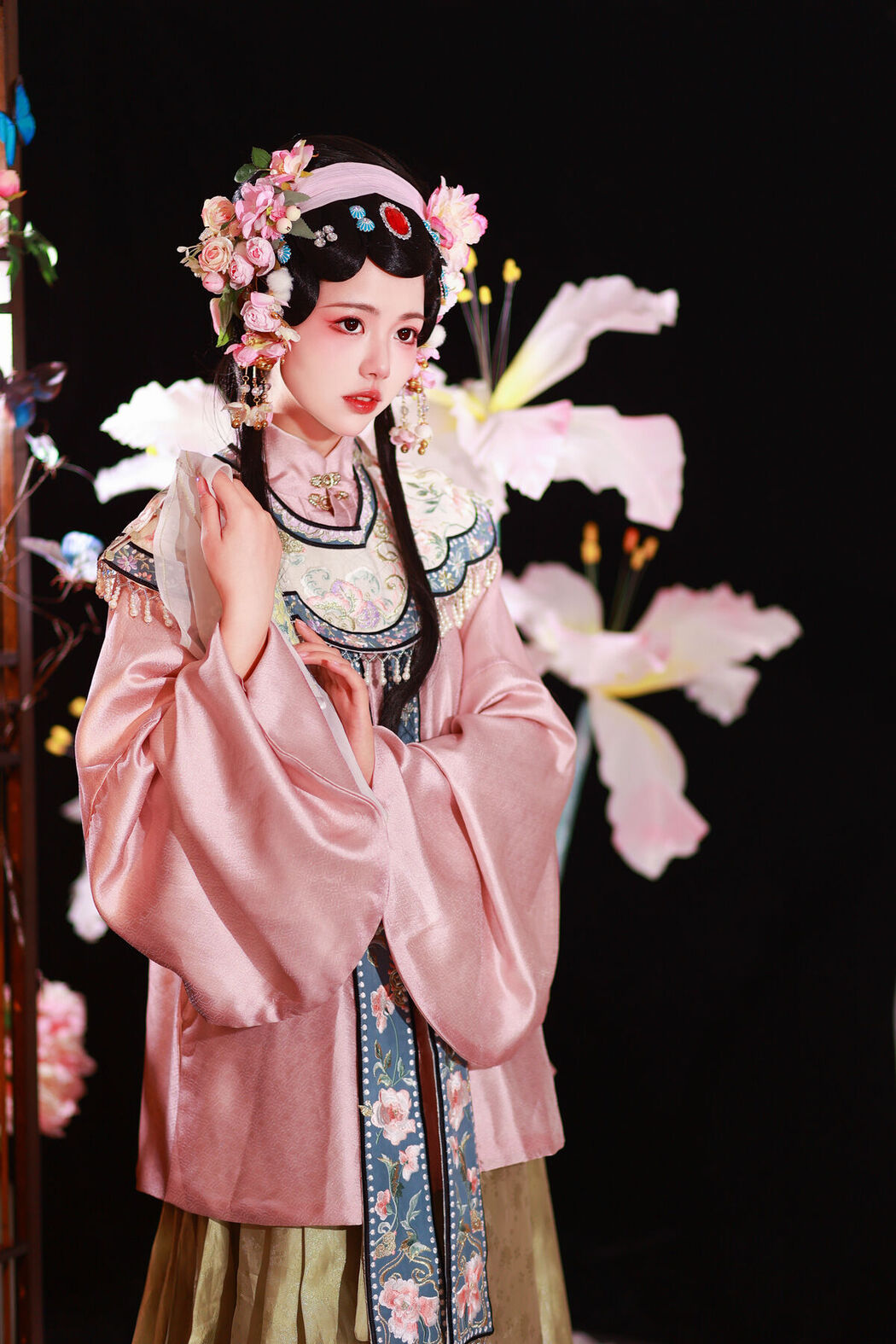 YiTuYu艺图语 Vol.6284 Yu Xiao Li Lili