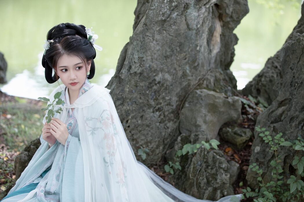YiTuYu艺图语 Vol.6272 Ling Ling