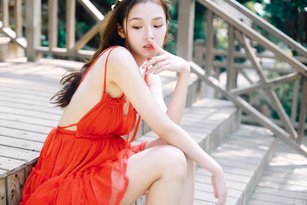 YiTuYu艺图语 Vol.6241 Zhu Yun Hui Da Mo Wang
