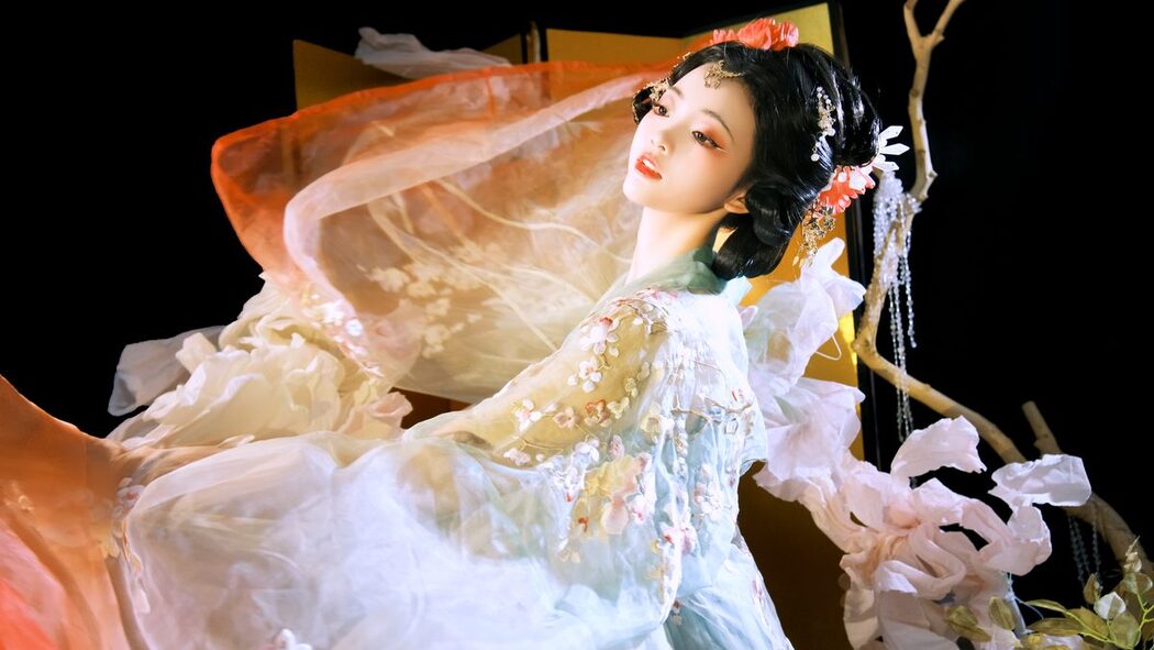 YiTuYu艺图语 Vol.6235 Gong Sun Ling Yi