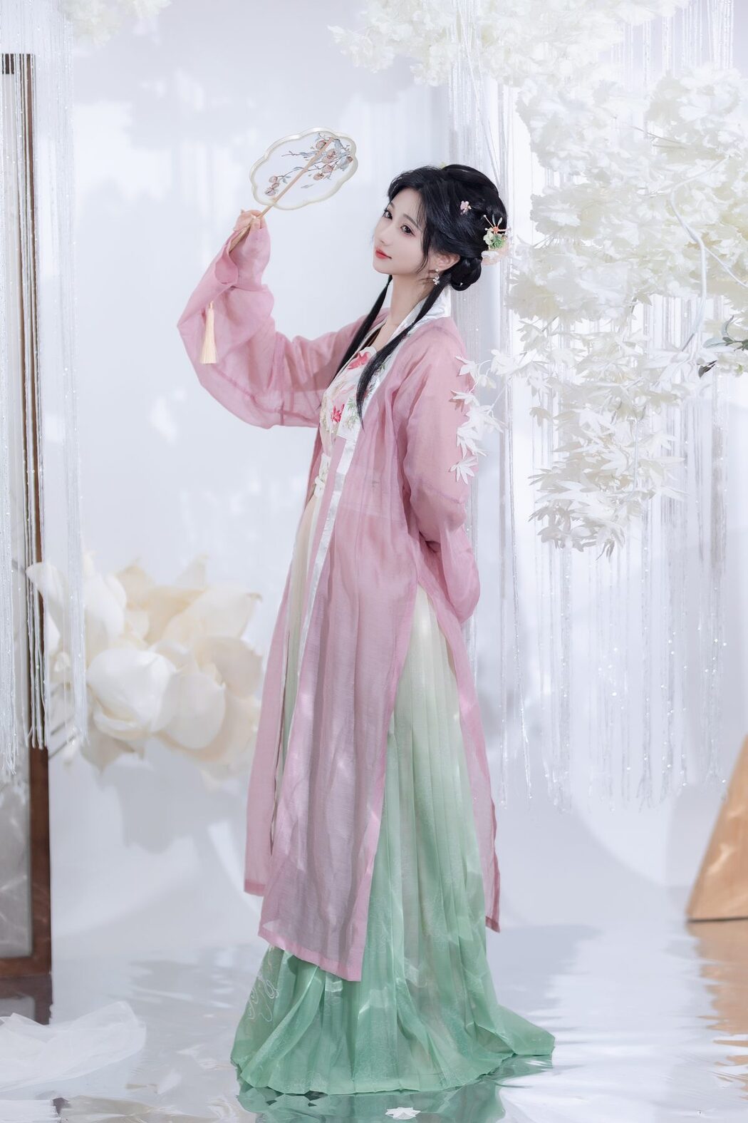 YiTuYu艺图语 Vol.6225 Qi Luo Sheng De Xiao Su Su