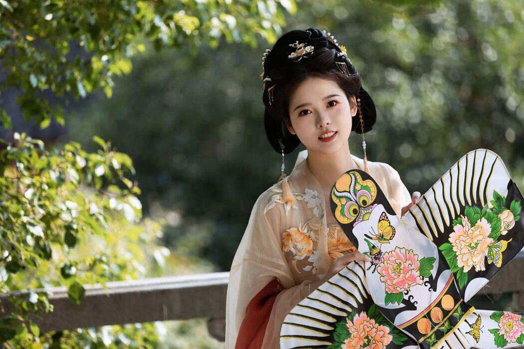 YiTuYu艺图语 Vol.6245 Woozi Pai Guo Jiang