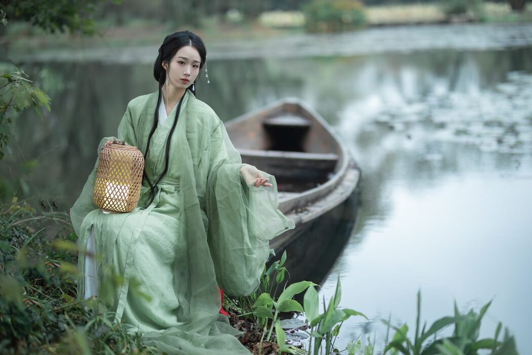 YiTuYu艺图语 Vol.6256 Nai Xiong Da Wan Zi