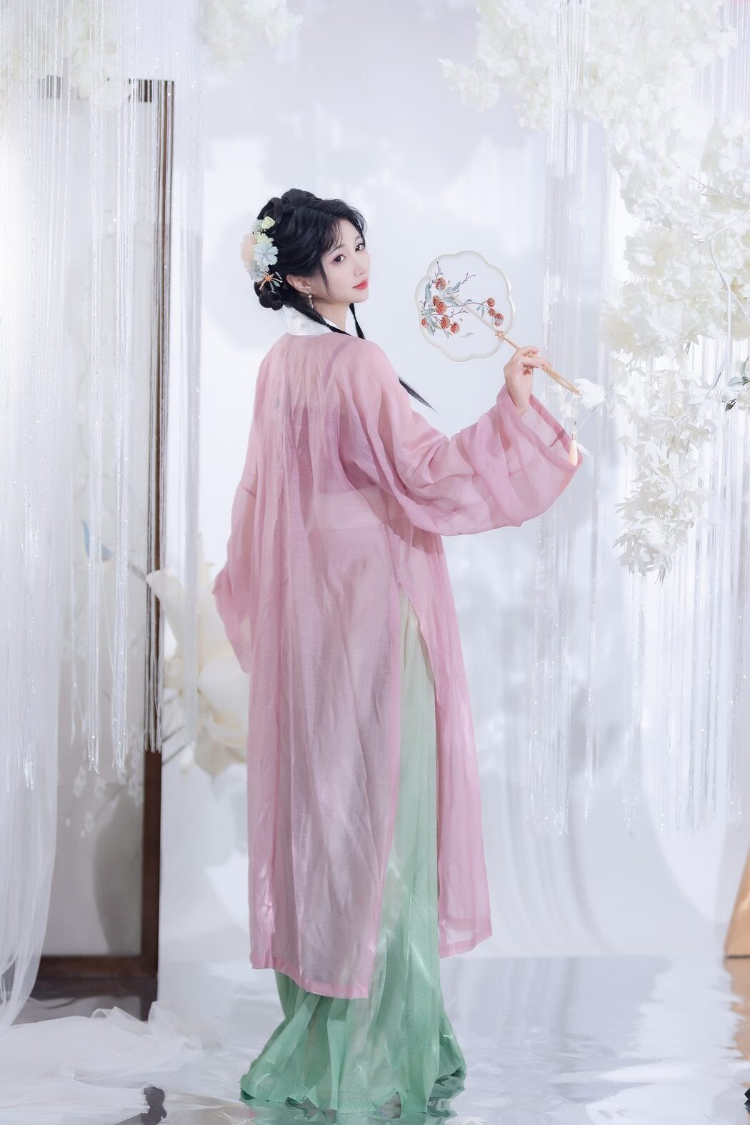 YiTuYu艺图语 Vol.6225 Qi Luo Sheng De Xiao Su Su