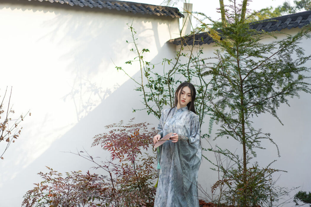 YiTuYu艺图语 Vol.6352 Dong Chu Liu