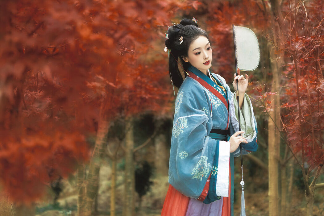 YiTuYu艺图语 Vol.6385 Qiqi