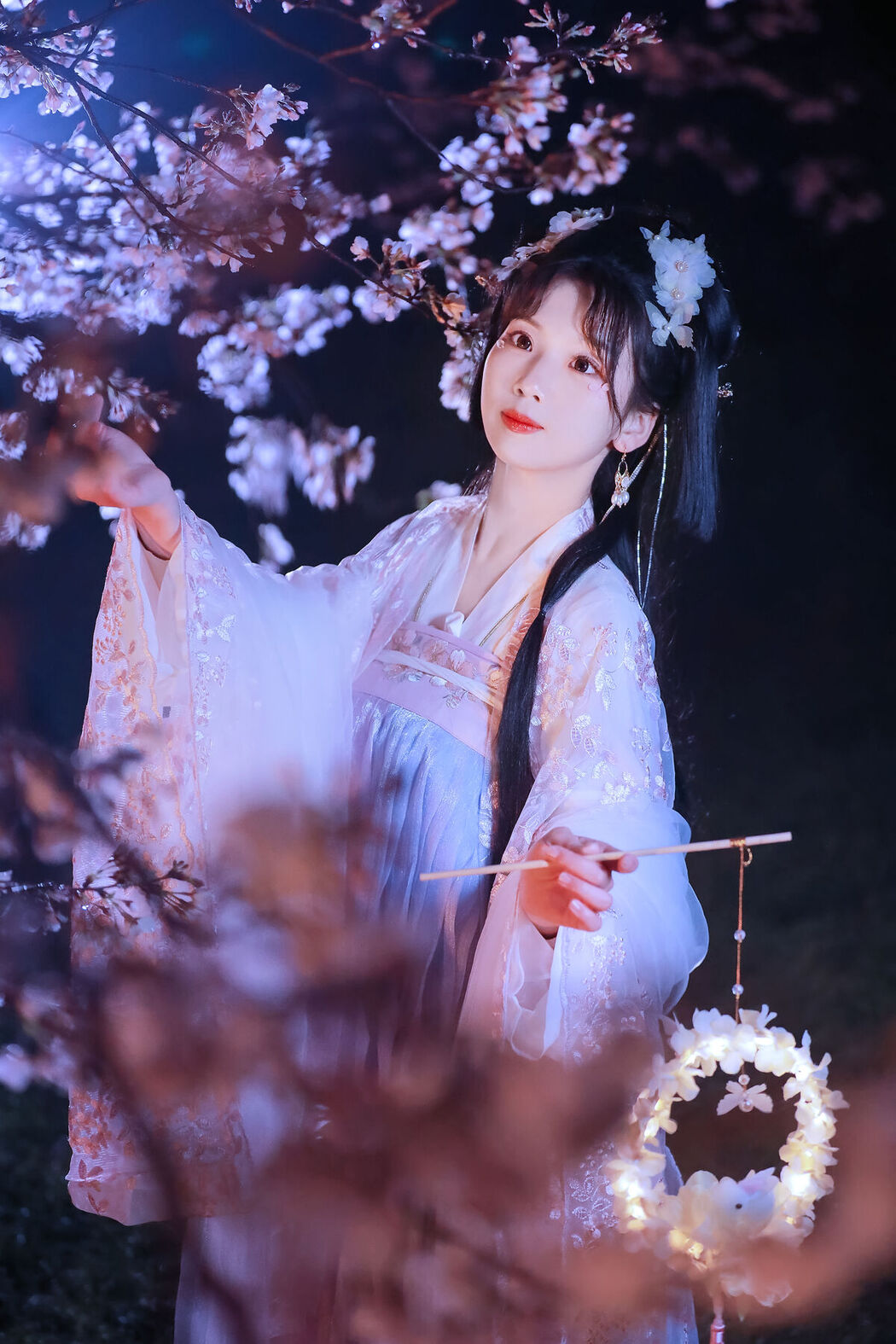 YiTuYu艺图语 Vol.6366 Zhou Zhou AY