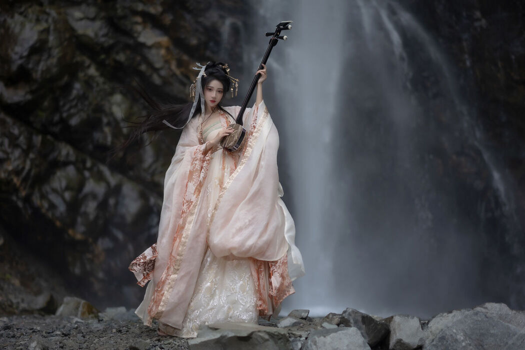 YiTuYu艺图语 Vol.6314 Qi Luo Sheng De Xiao Su Su