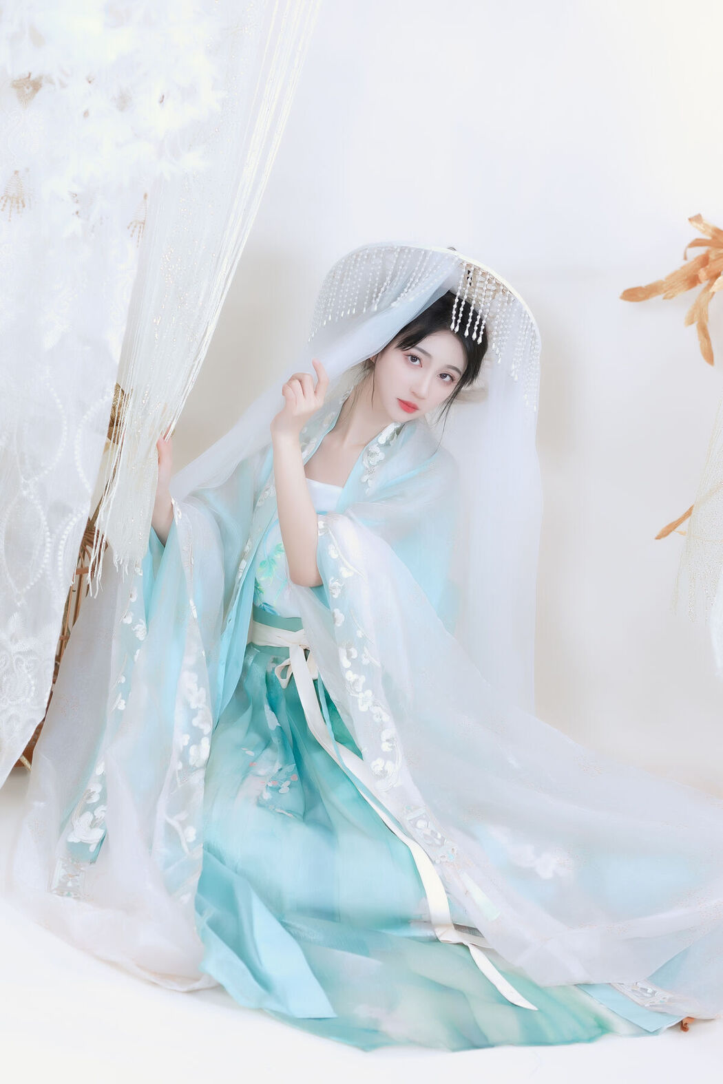 YiTuYu艺图语 Vol.6386 Qi Luo Sheng De Xiao Su Su