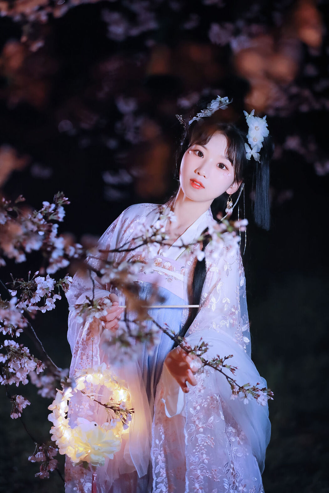 YiTuYu艺图语 Vol.6366 Zhou Zhou AY