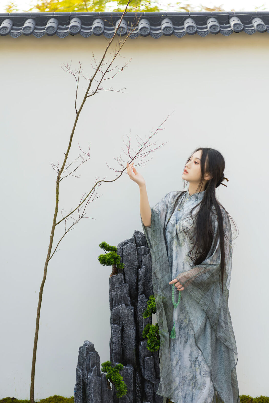 YiTuYu艺图语 Vol.6352 Dong Chu Liu