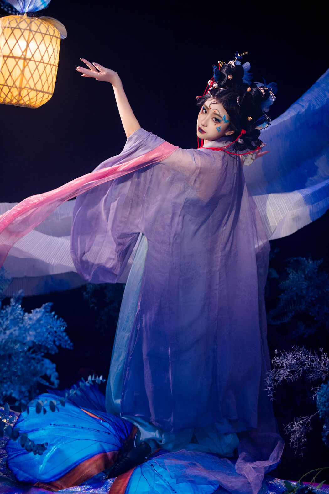 YiTuYu艺图语 Vol.6351 Yue Yue