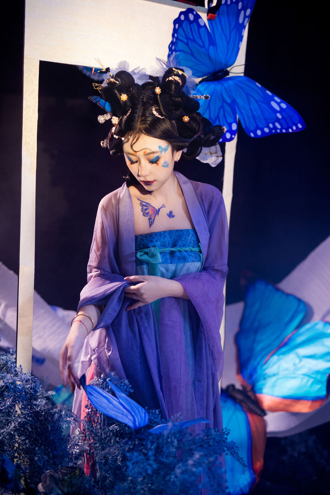 YiTuYu艺图语 Vol.6351 Yue Yue