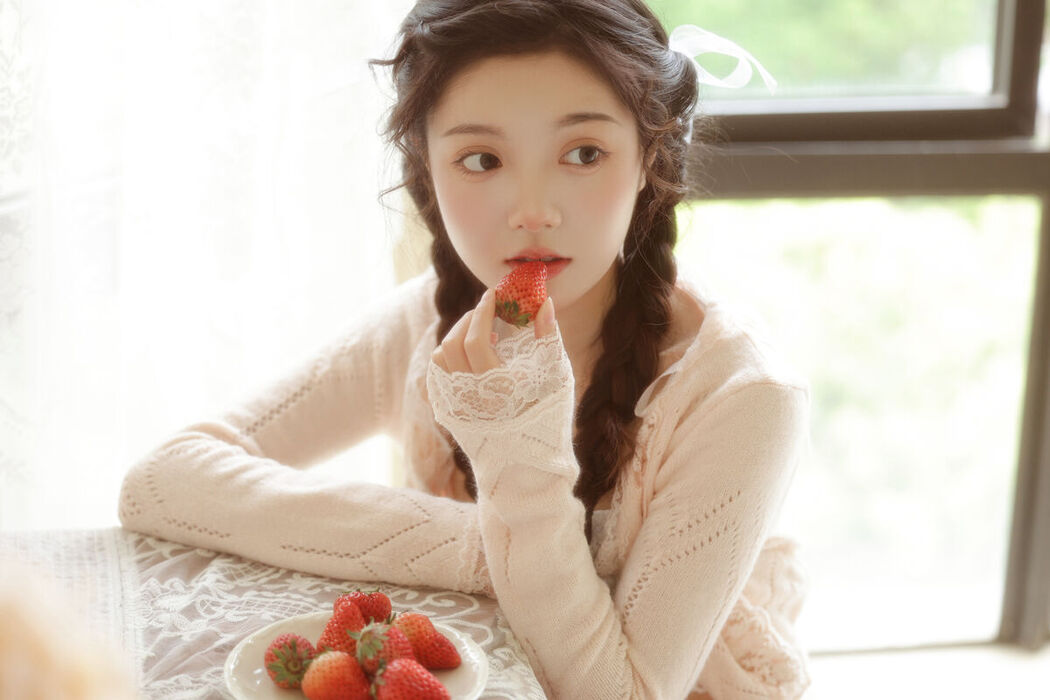 YiTuYu艺图语 Vol.6289 Ling Xiao Qi