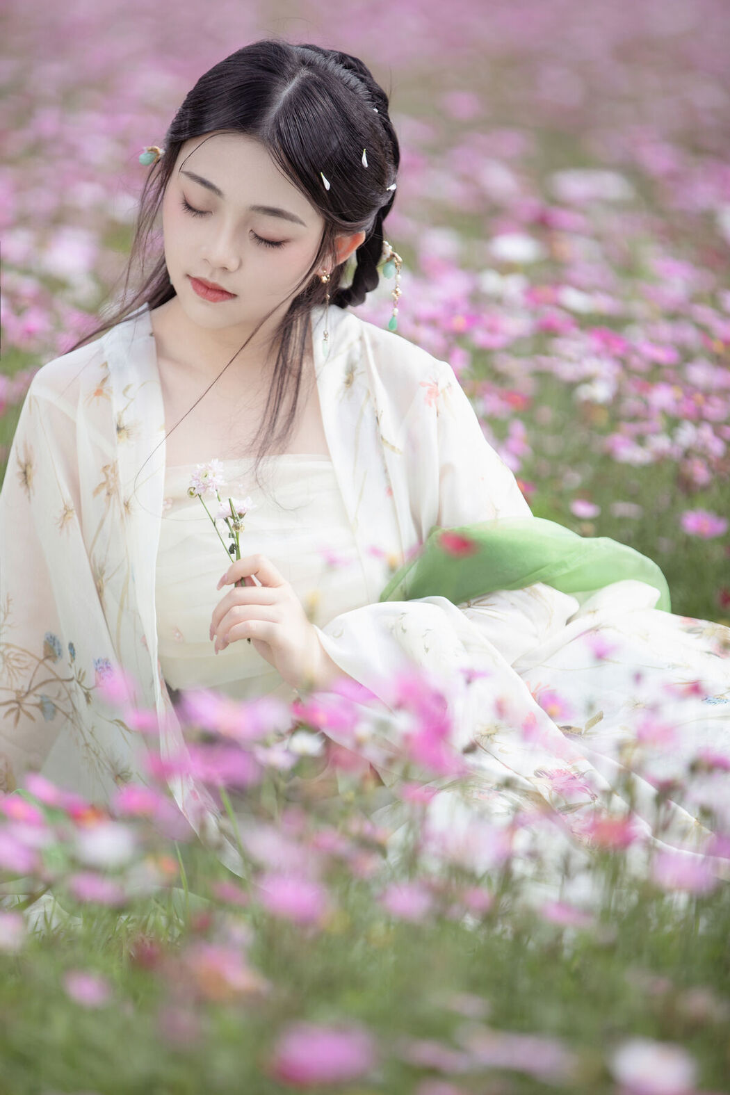 YiTuYu艺图语 Vol.6393 Jin Zou Ba