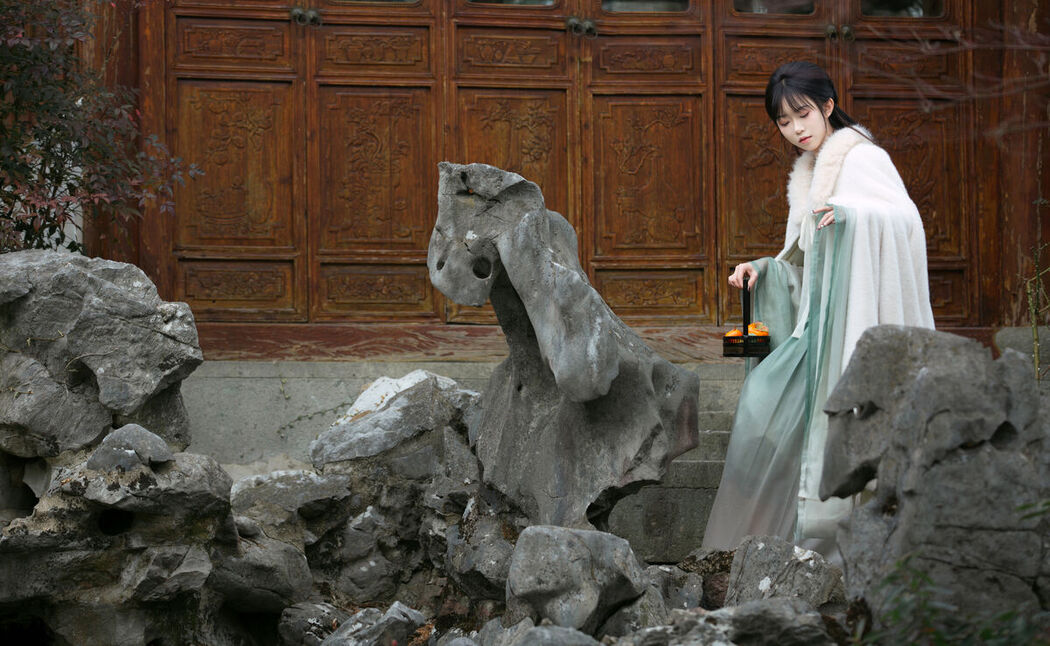 YiTuYu艺图语 Vol.6413 He Zhou Xi E16