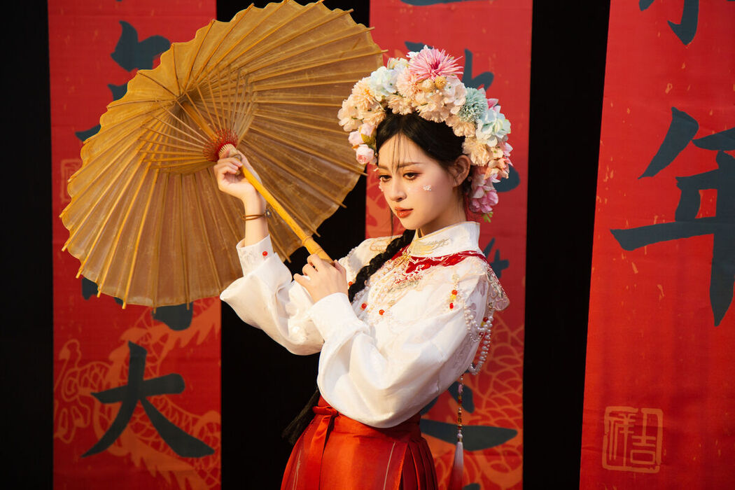 YiTuYu艺图语 Vol.6417 Yi Xuan