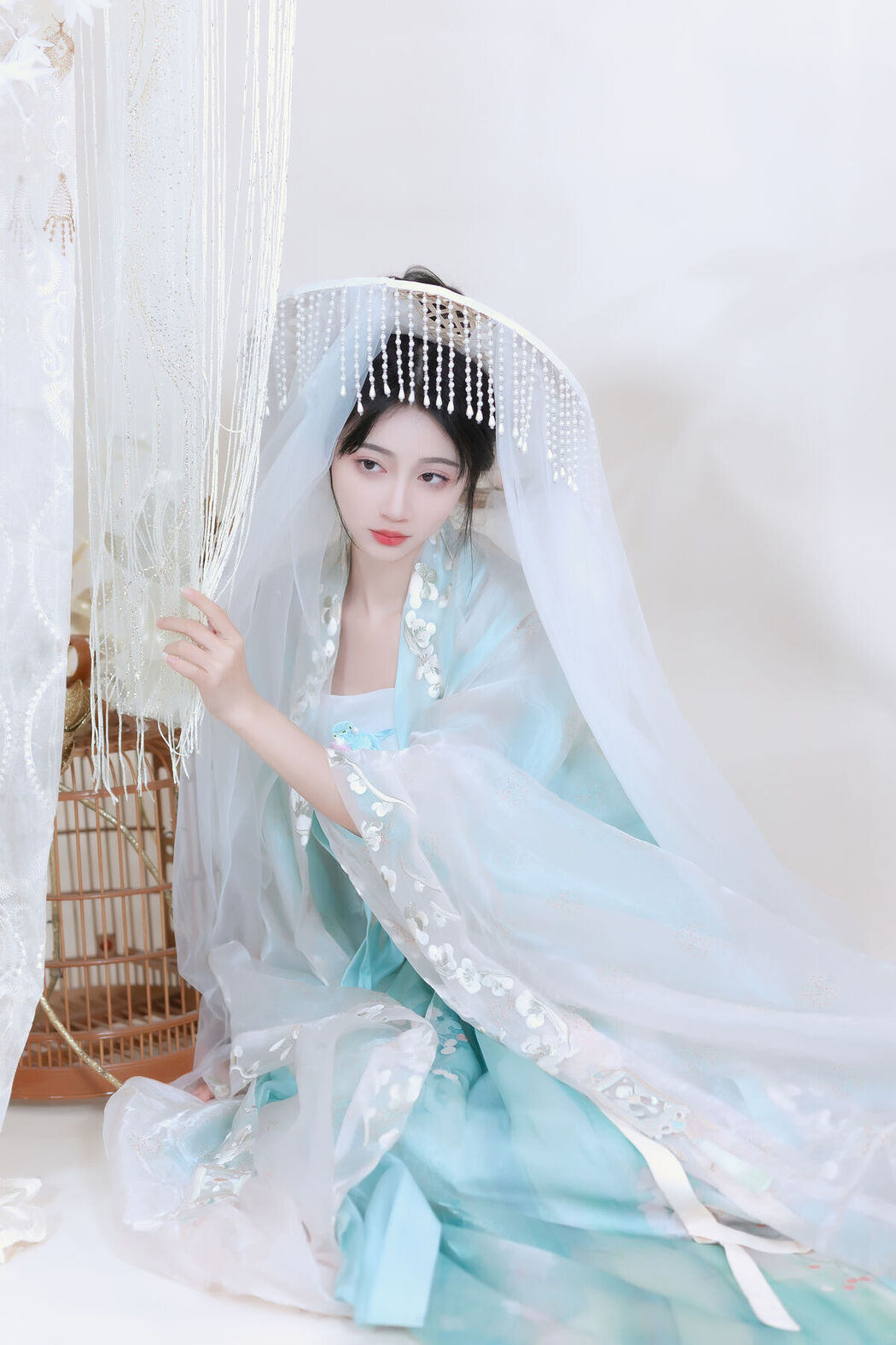 YiTuYu艺图语 Vol.6386 Qi Luo Sheng De Xiao Su Su