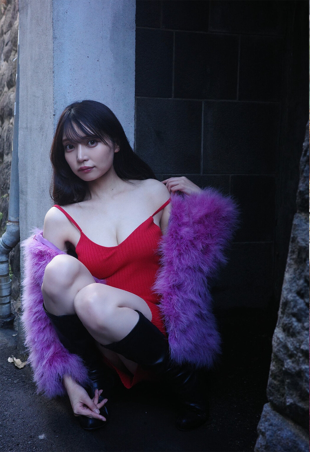 Sayaka Nitori 似鳥沙也加, 写真集 旬撮ガール Vol.2 早くも限界突破な美バスト