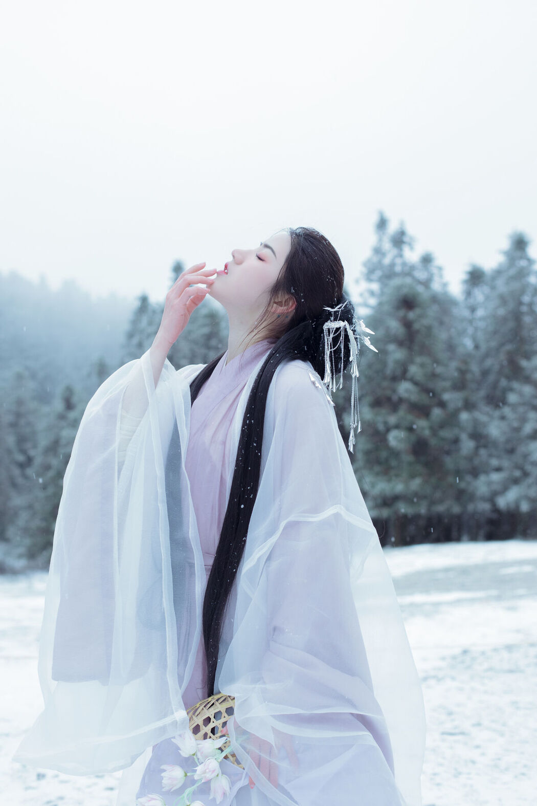 YiTuYu艺图语 Vol.6295 Yu Han