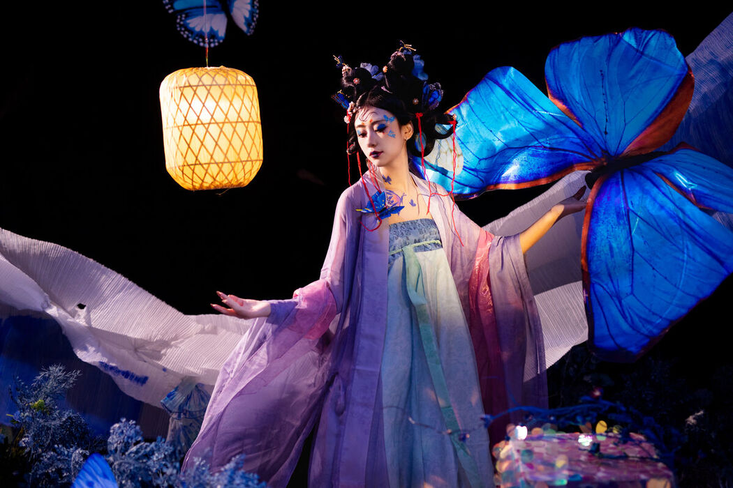 YiTuYu艺图语 Vol.6351 Yue Yue