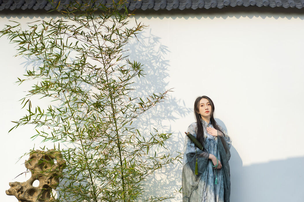 YiTuYu艺图语 Vol.6352 Dong Chu Liu