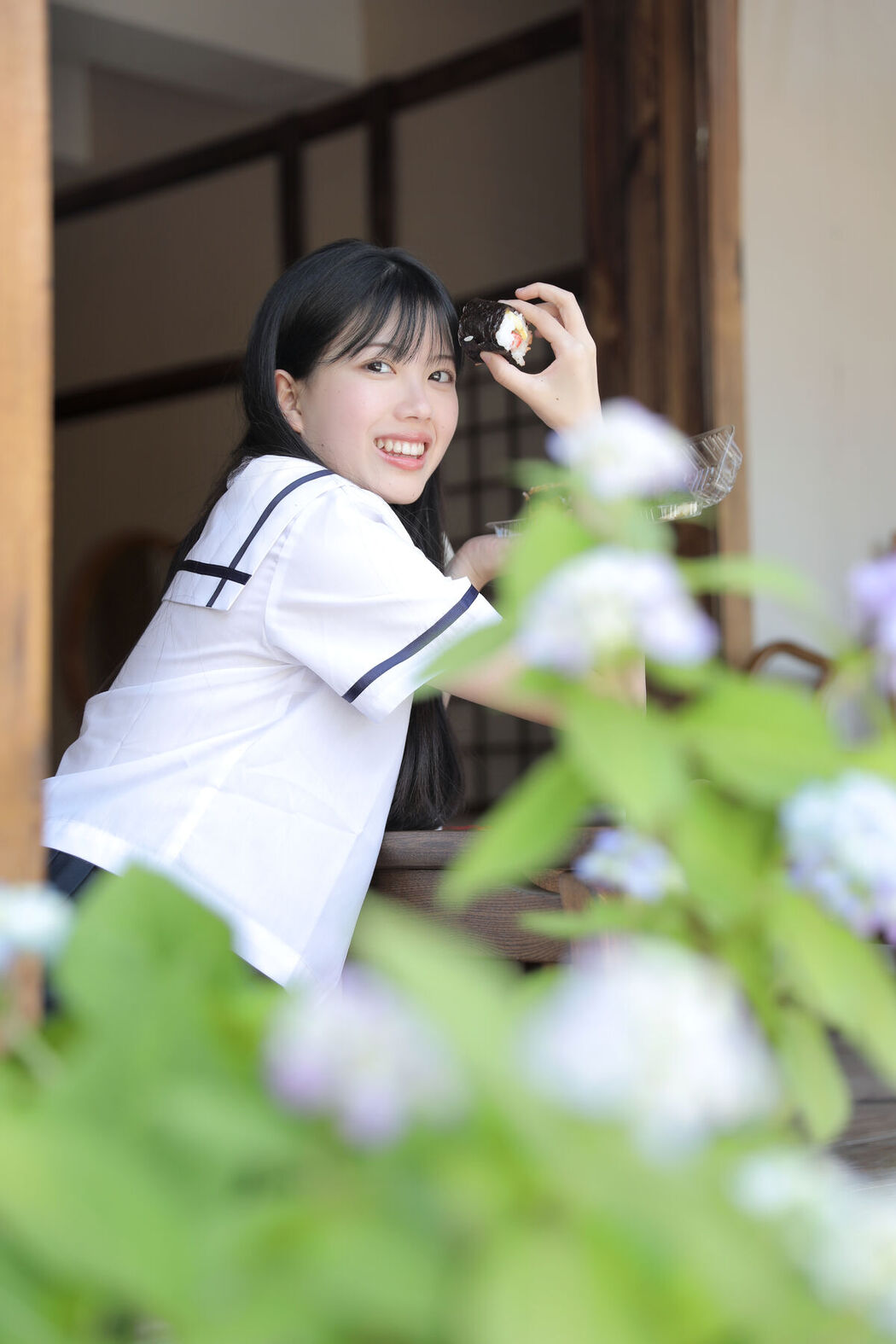 YiTuYu艺图语 Vol.6419 Qiu Yang Yi He