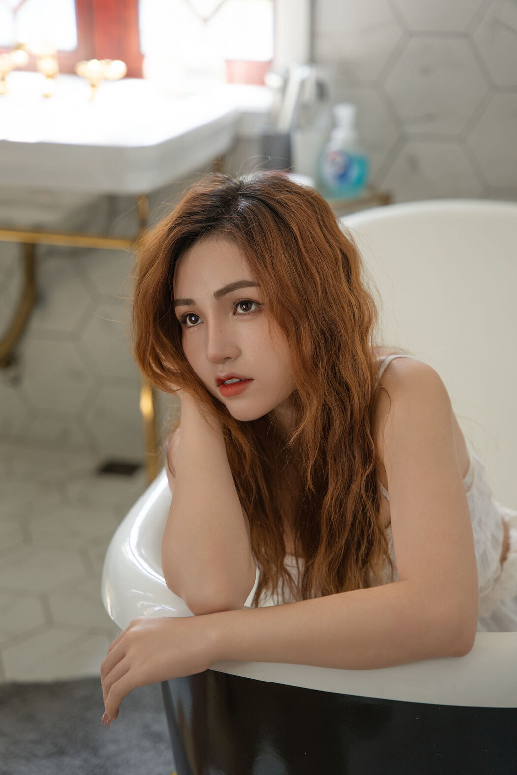 YiTuYu艺图语 Vol.6333 Nuan Nuan