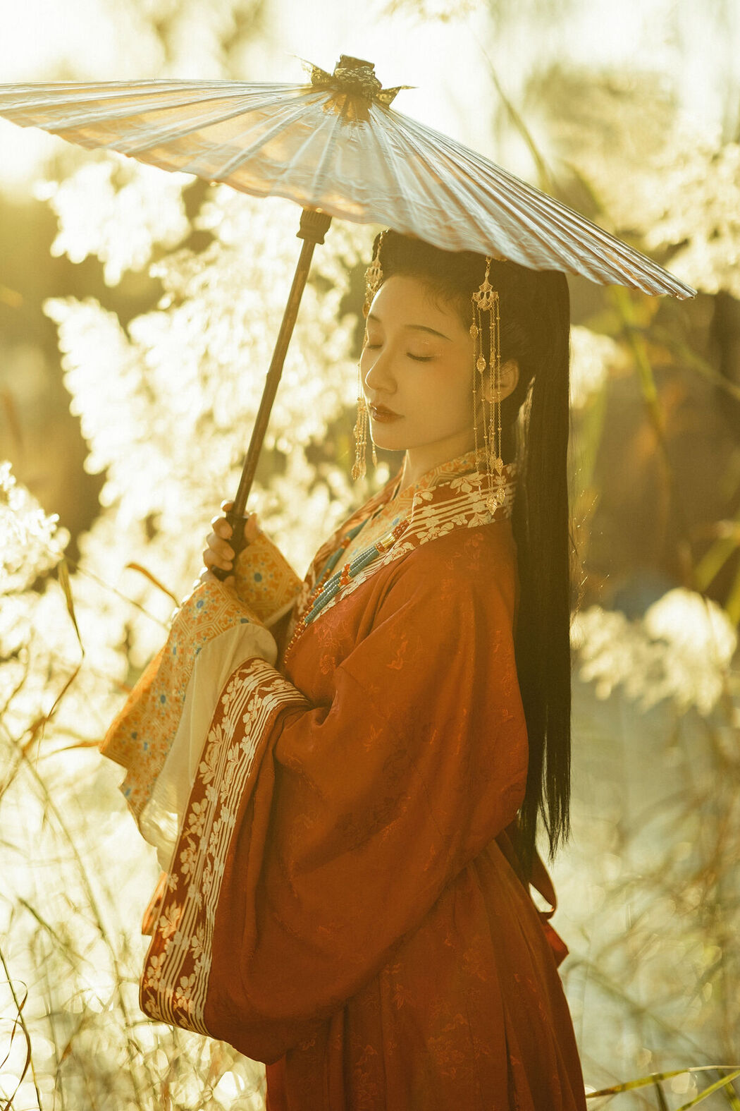YiTuYu艺图语 Vol.6350 Zhi Yu Qian Deng
