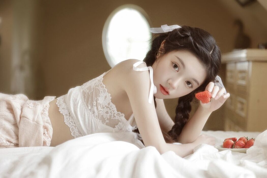 YiTuYu艺图语 Vol.6289 Ling Xiao Qi