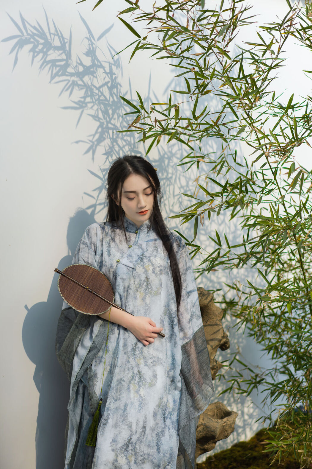 YiTuYu艺图语 Vol.6352 Dong Chu Liu