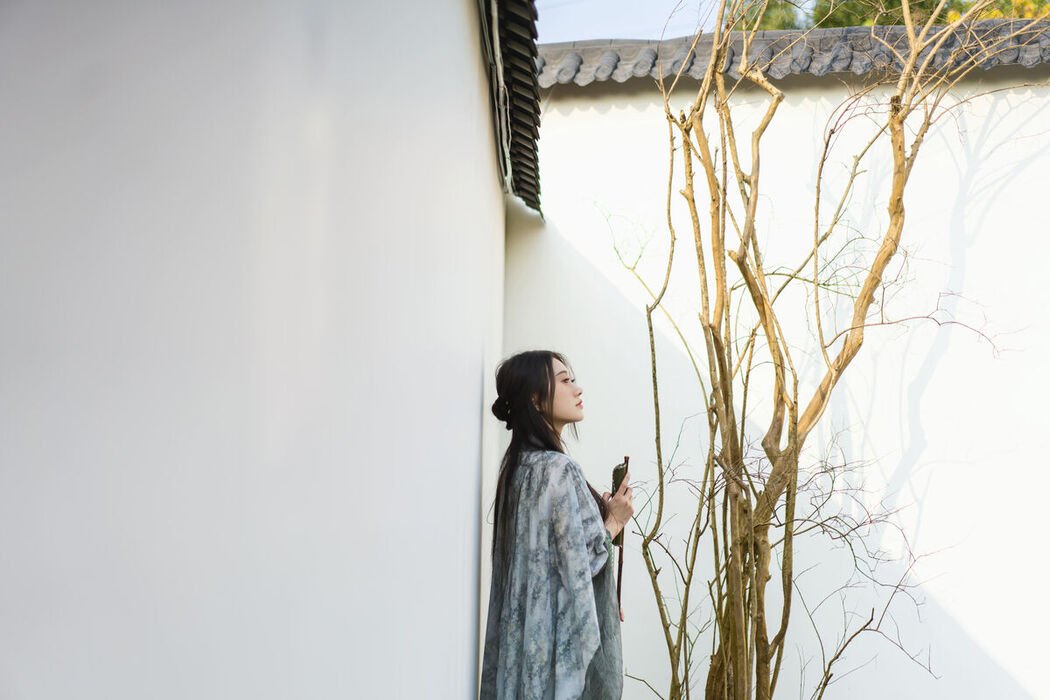 YiTuYu艺图语 Vol.6352 Dong Chu Liu