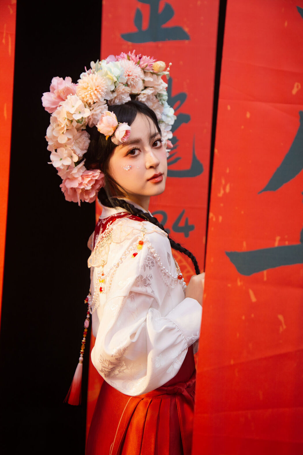 YiTuYu艺图语 Vol.6417 Yi Xuan