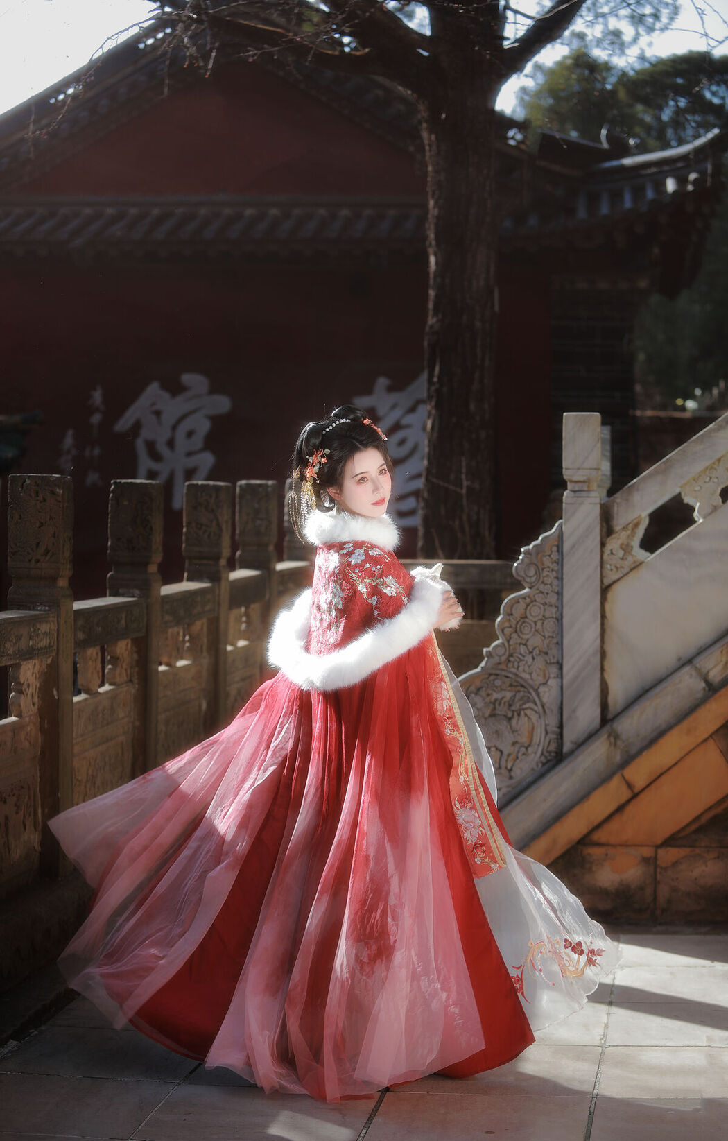 YiTuYu艺图语 Vol.6403 Fan Fan