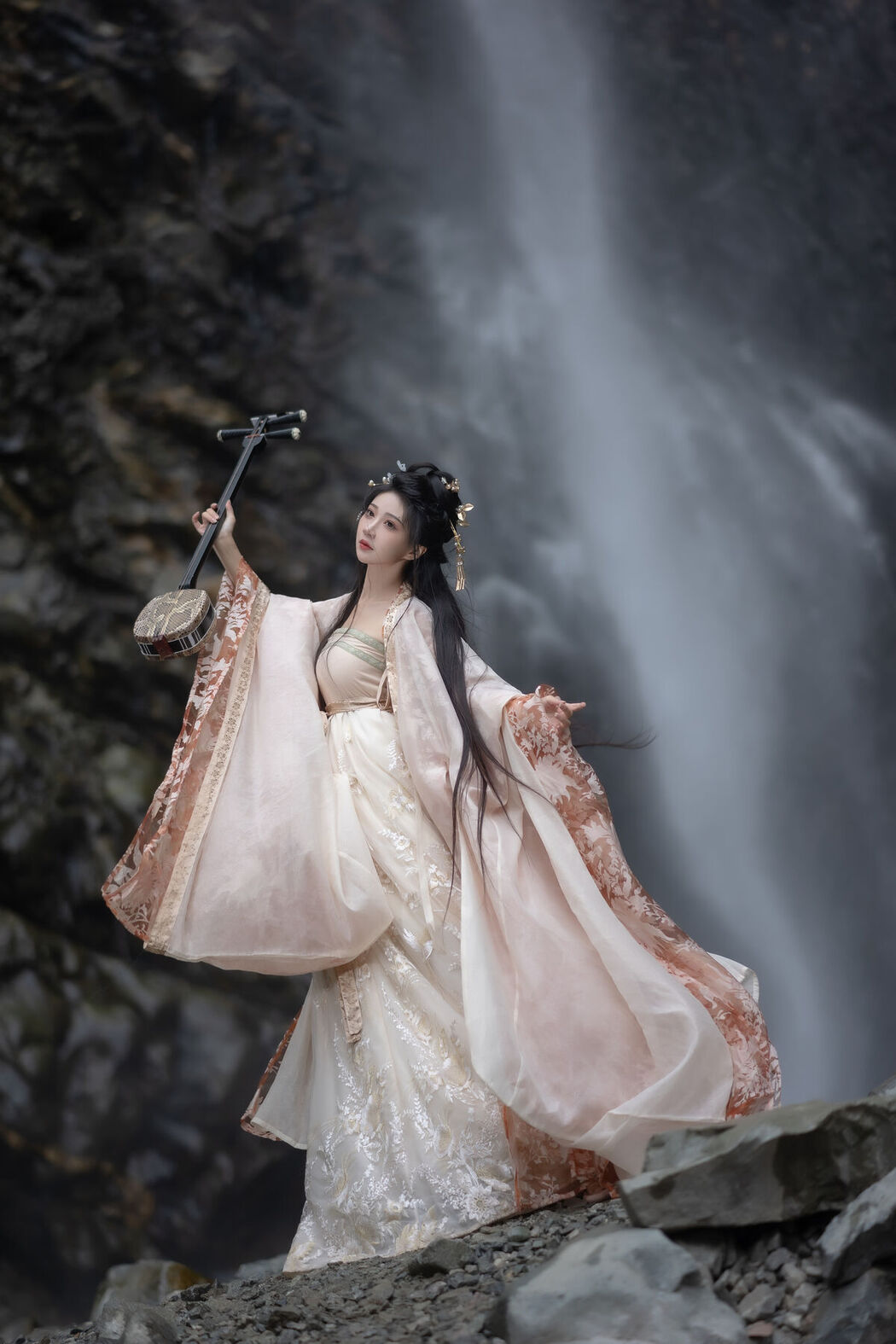 YiTuYu艺图语 Vol.6314 Qi Luo Sheng De Xiao Su Su