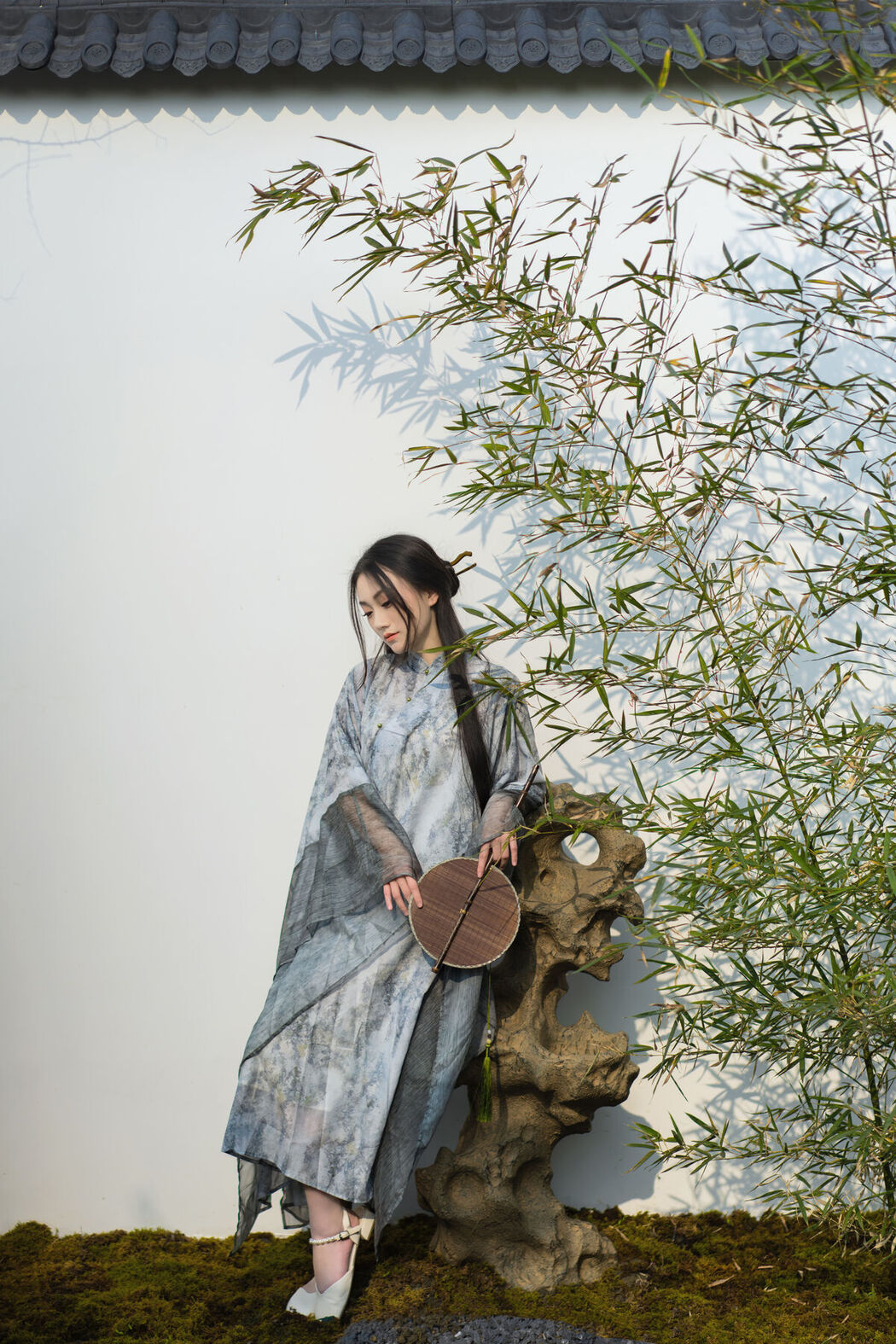 YiTuYu艺图语 Vol.6352 Dong Chu Liu