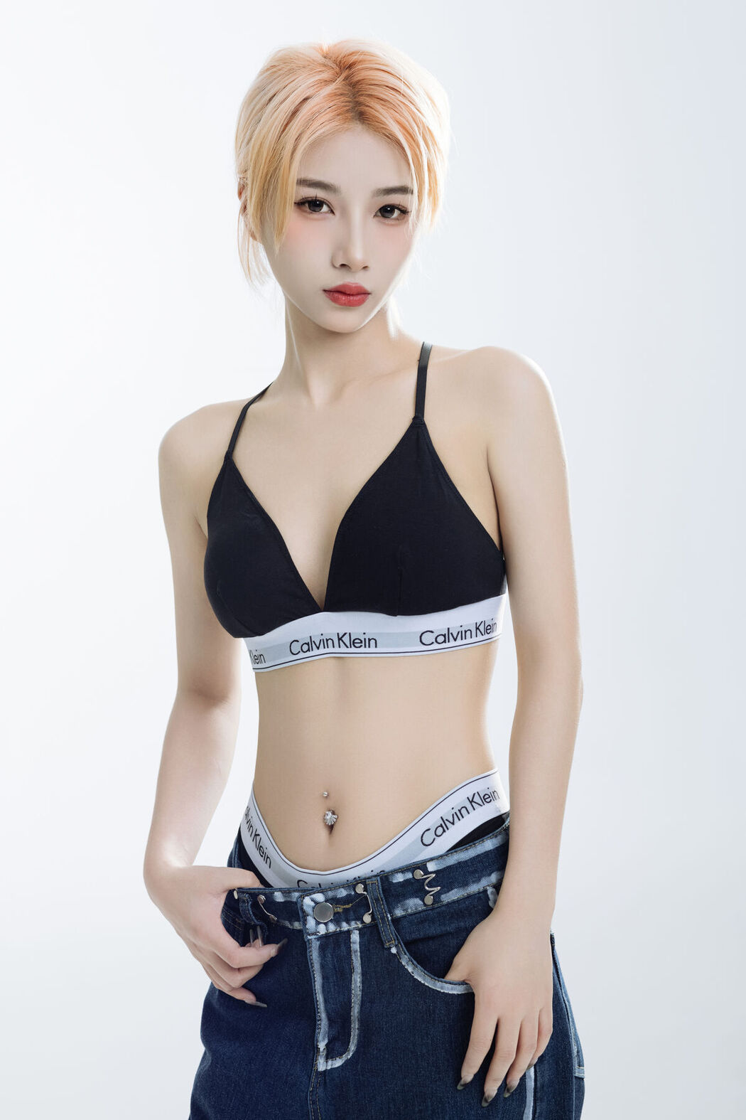 YiTuYu艺图语 Vol.6388 Fan Fan