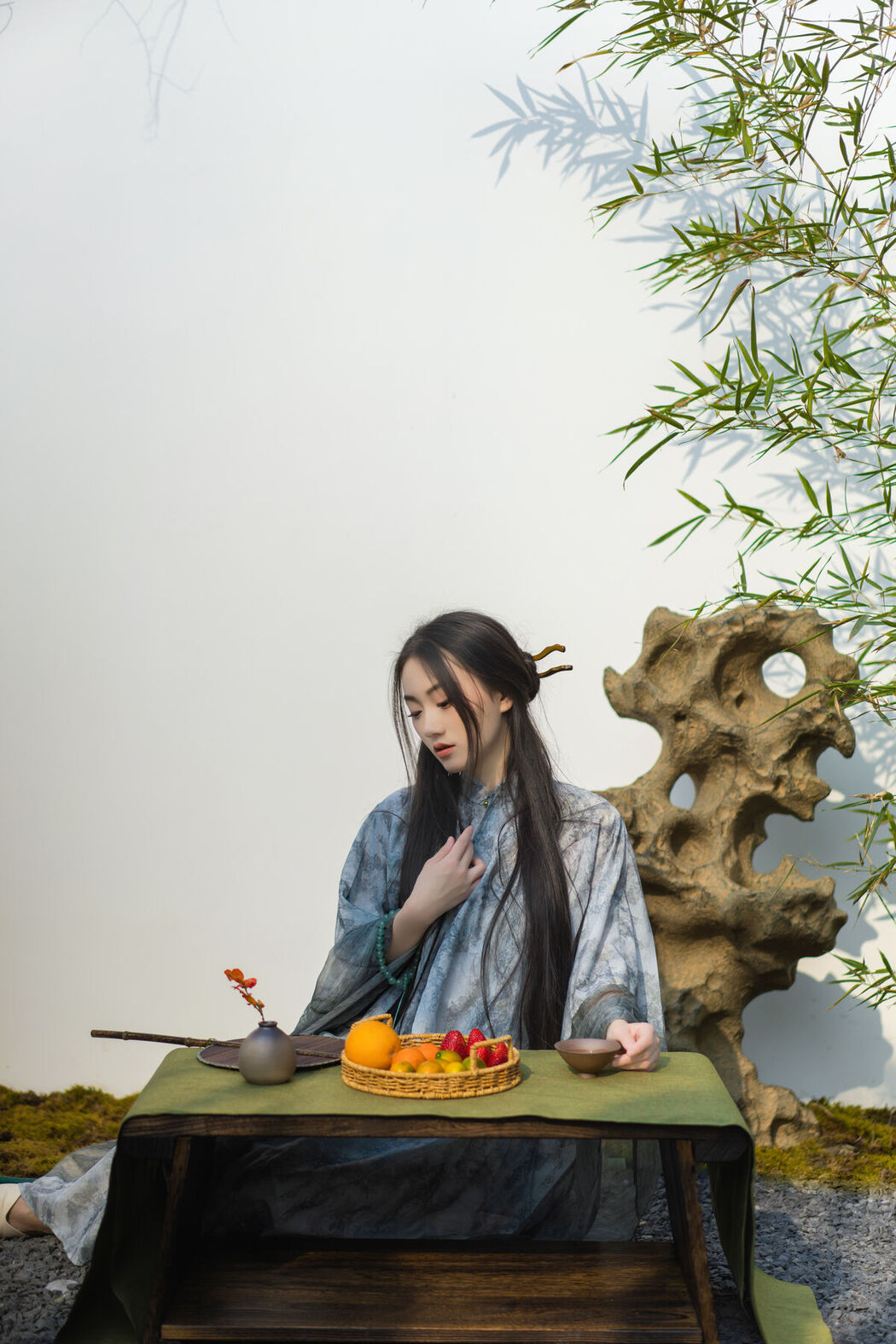 YiTuYu艺图语 Vol.6352 Dong Chu Liu