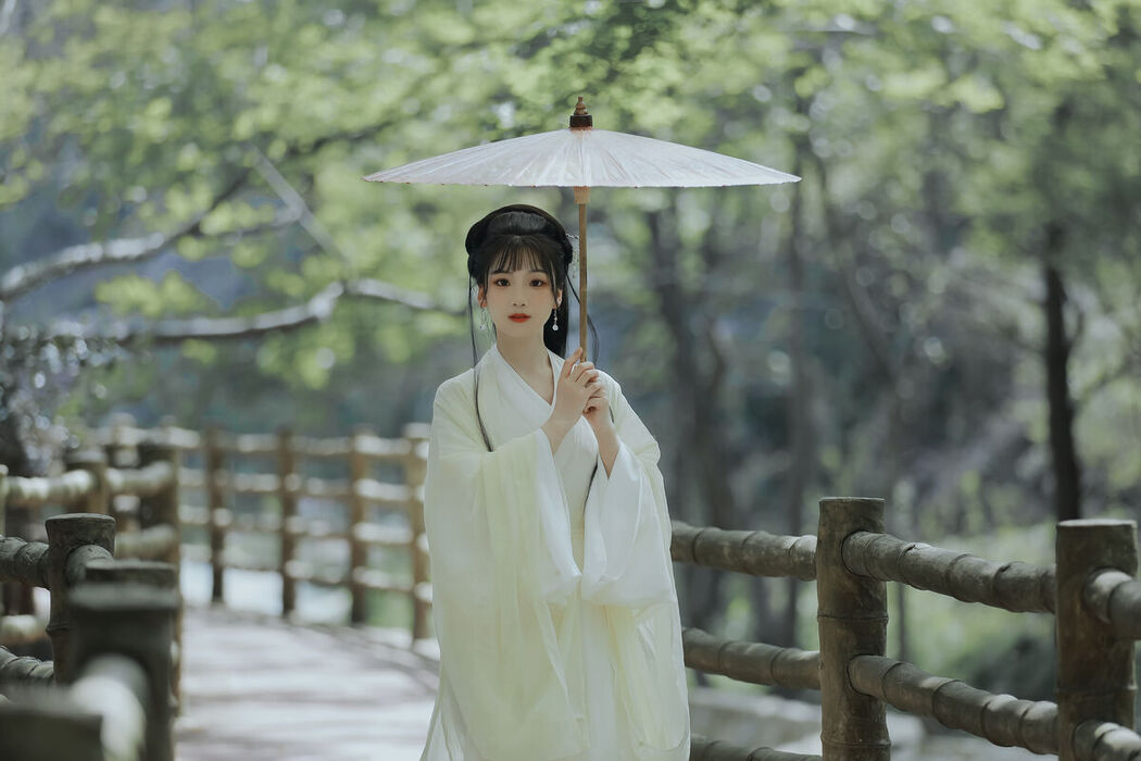 YiTuYu艺图语 Vol.6405 Zhou Zhou AY