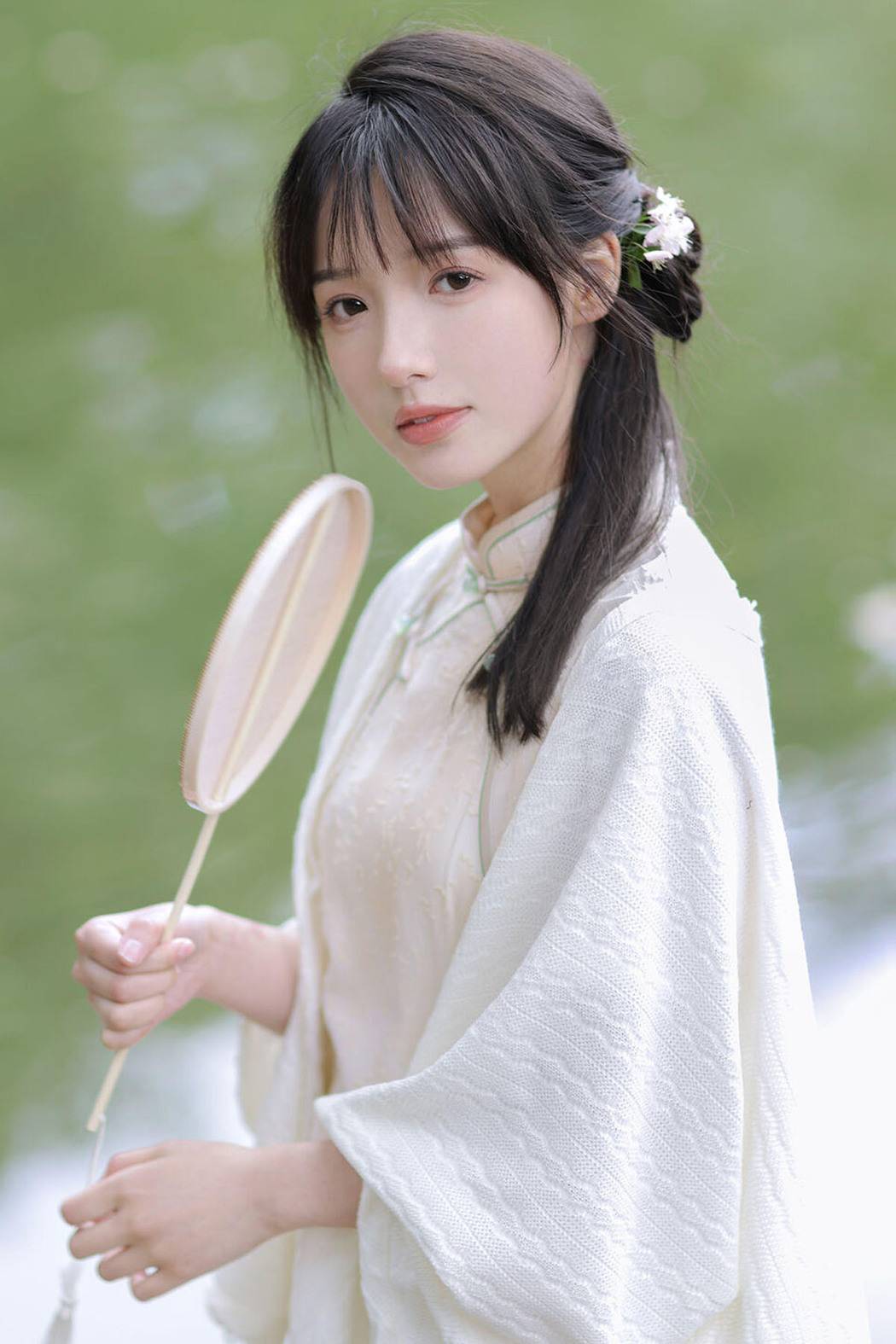 YiTuYu艺图语 Vol.6390 Yang Xi Cover Photo