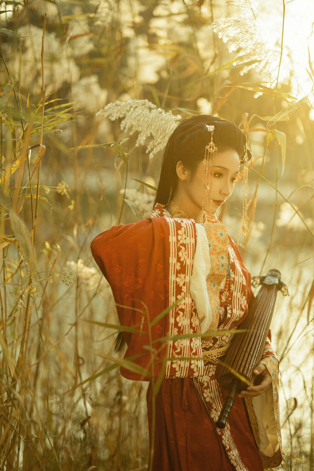 YiTuYu艺图语 Vol.6350 Zhi Yu Qian Deng