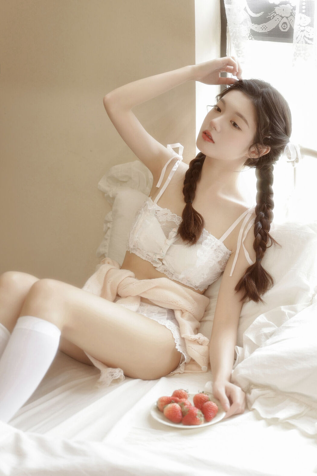 YiTuYu艺图语 Vol.6289 Ling Xiao Qi