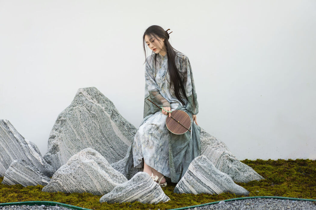 YiTuYu艺图语 Vol.6352 Dong Chu Liu