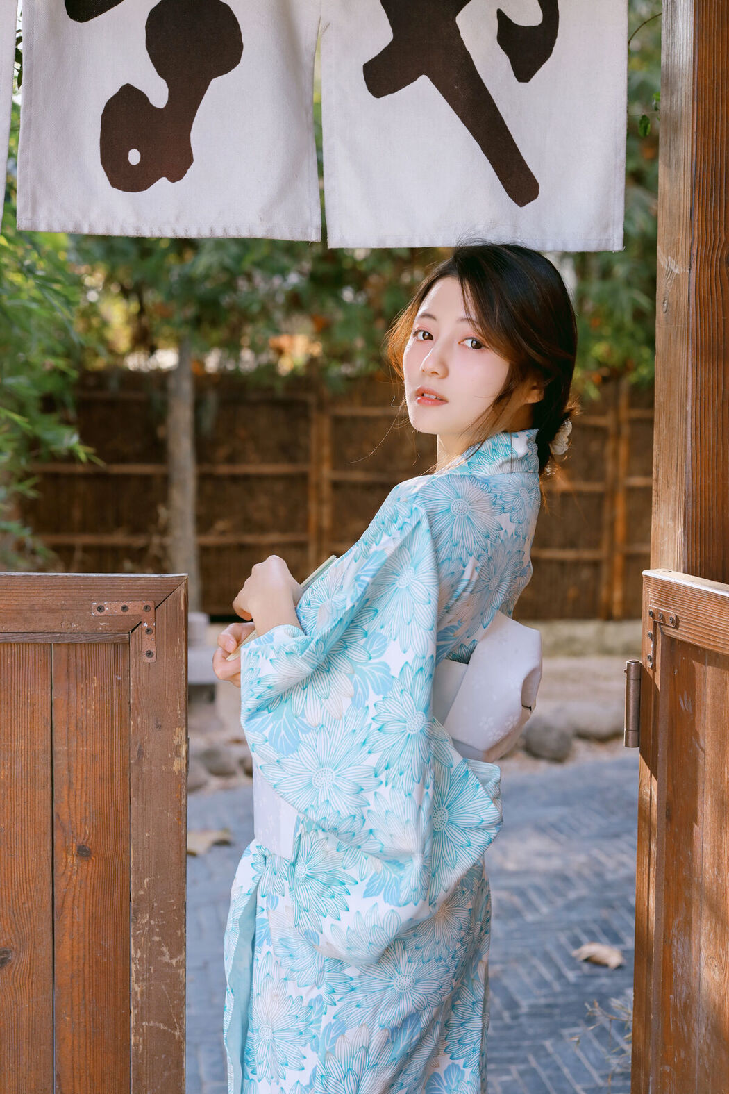 YiTuYu艺图语 Vol.6391 Rei Bi Shio