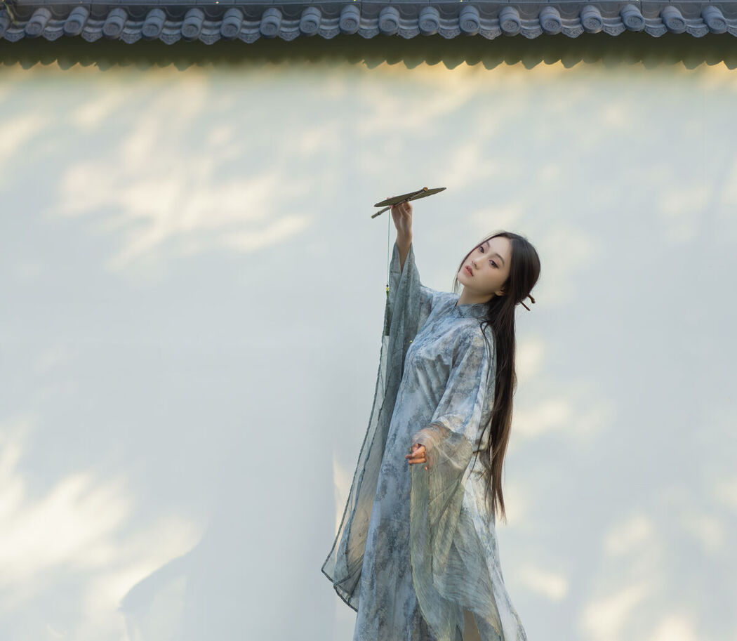 YiTuYu艺图语 Vol.6352 Dong Chu Liu