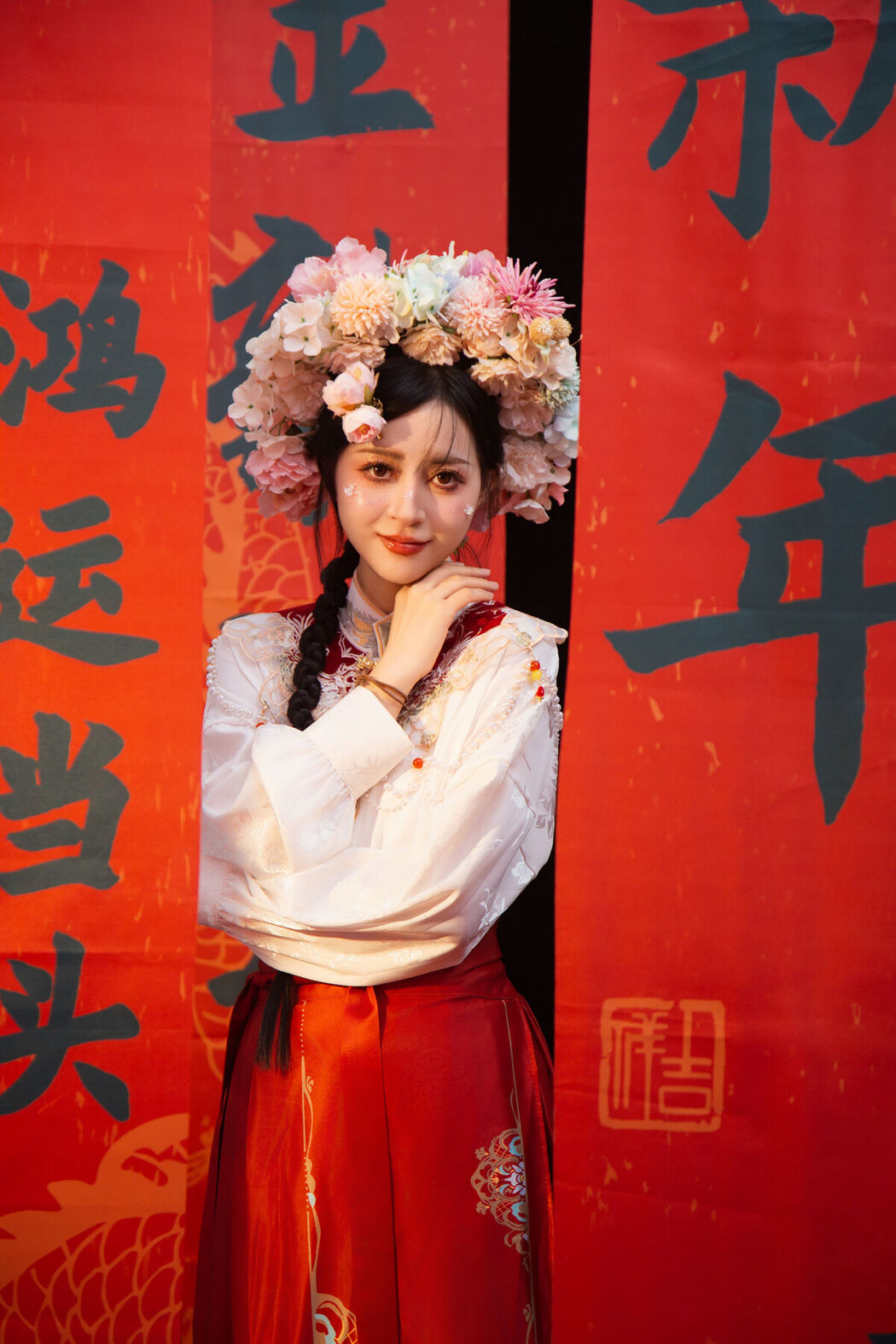 YiTuYu艺图语 Vol.6417 Yi Xuan