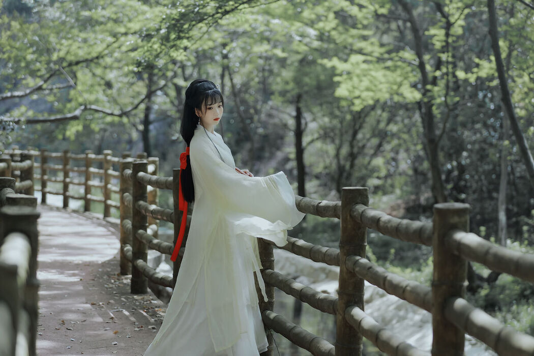YiTuYu艺图语 Vol.6405 Zhou Zhou AY