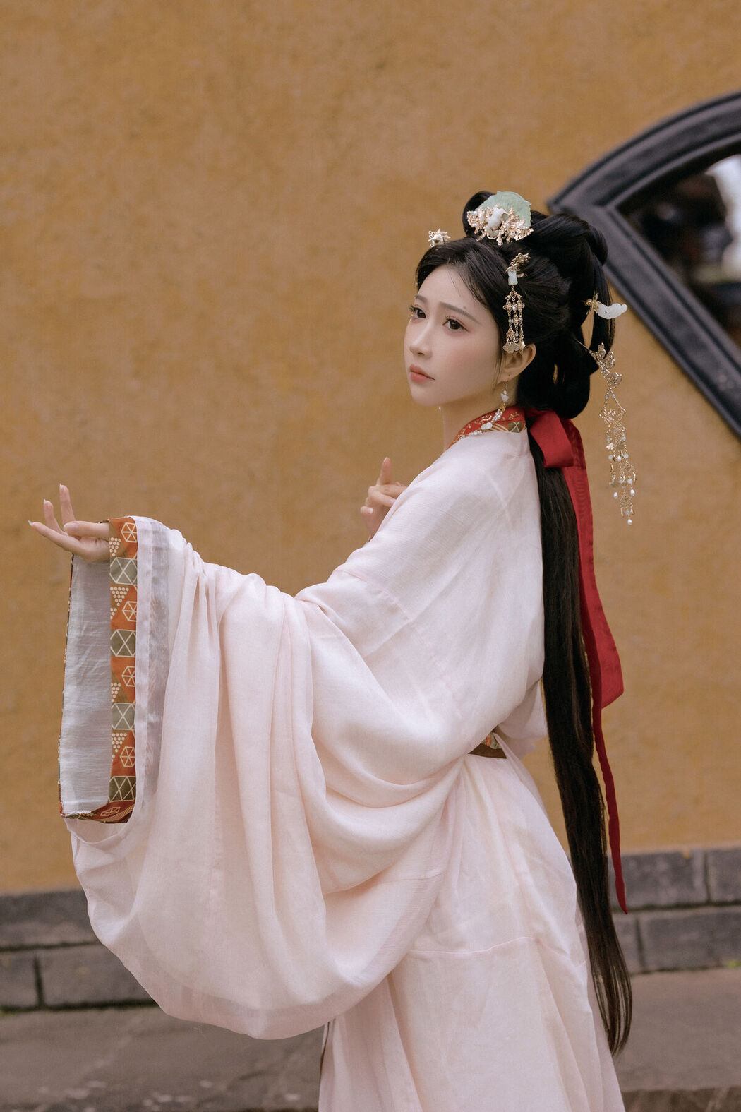 YiTuYu艺图语 Vol.6337 Qi Luo Sheng De Xiao Su Su