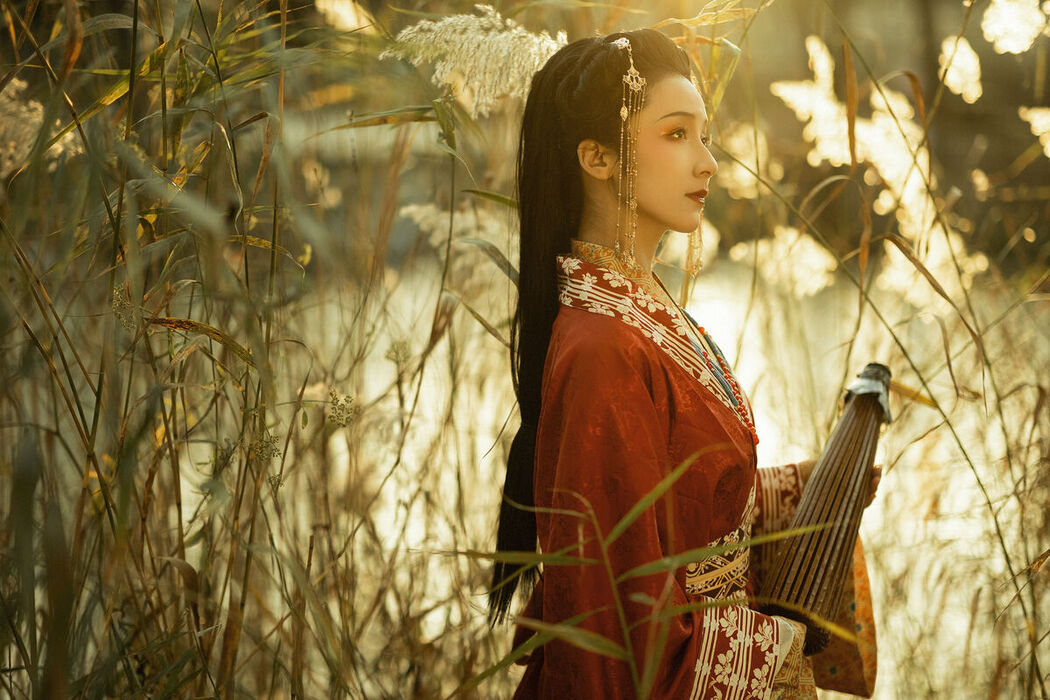 YiTuYu艺图语 Vol.6350 Zhi Yu Qian Deng
